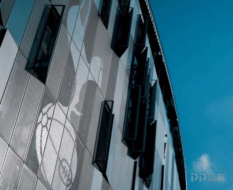 热刺官方：大股东刘易斯家族正式注资1亿英镑用于球队运营