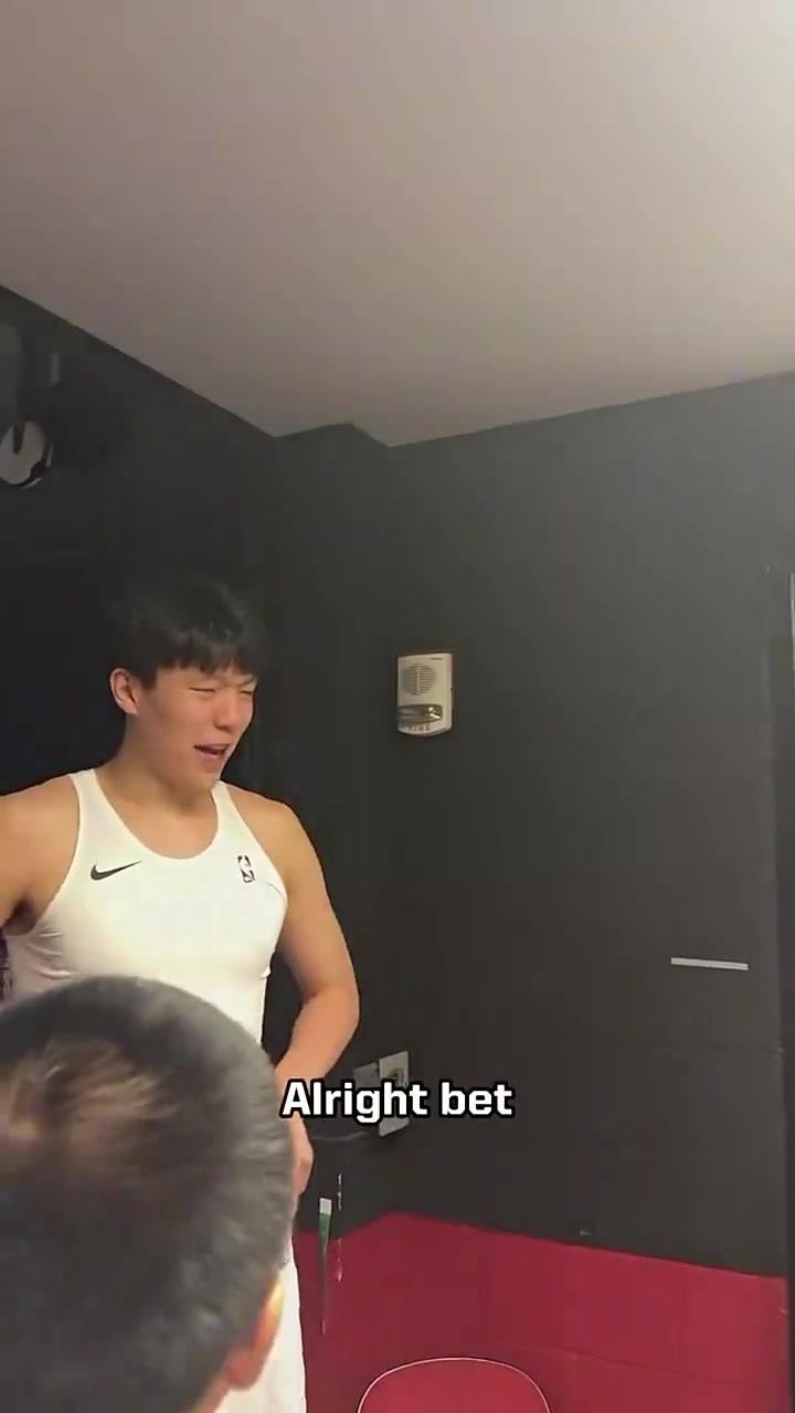 夏联杨瀚森学习英语花絮真的会忍不住笑出来 夏联杨瀚森学习英语花絮真的会忍不住笑出来