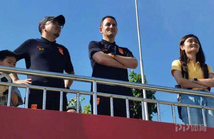 东体盘点国足过往选帅：扬科维奇不被看好却因神秘电话最终上任